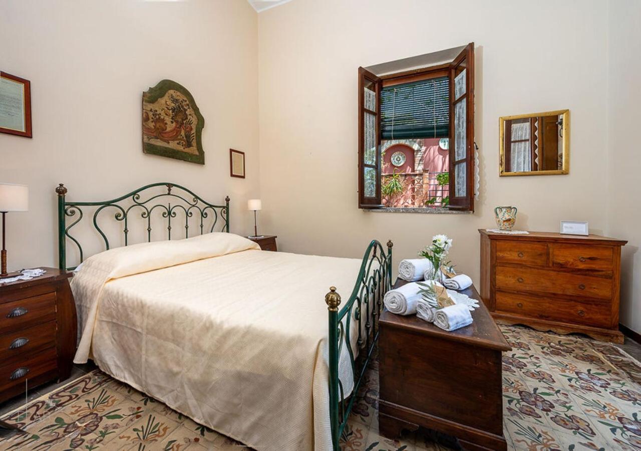 B&B Villa Vittoria Джардини Наксос Екстериор снимка
