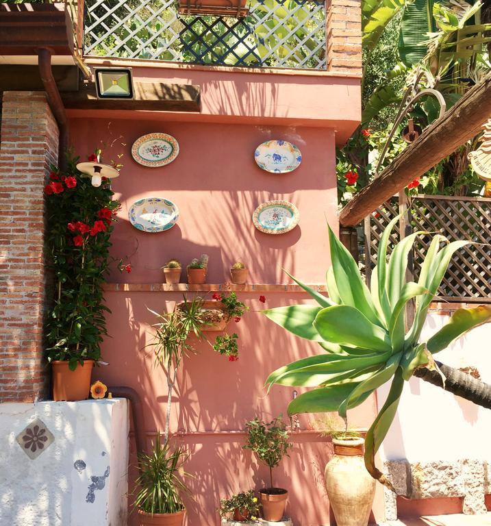 B&B Villa Vittoria Джардини Наксос Екстериор снимка