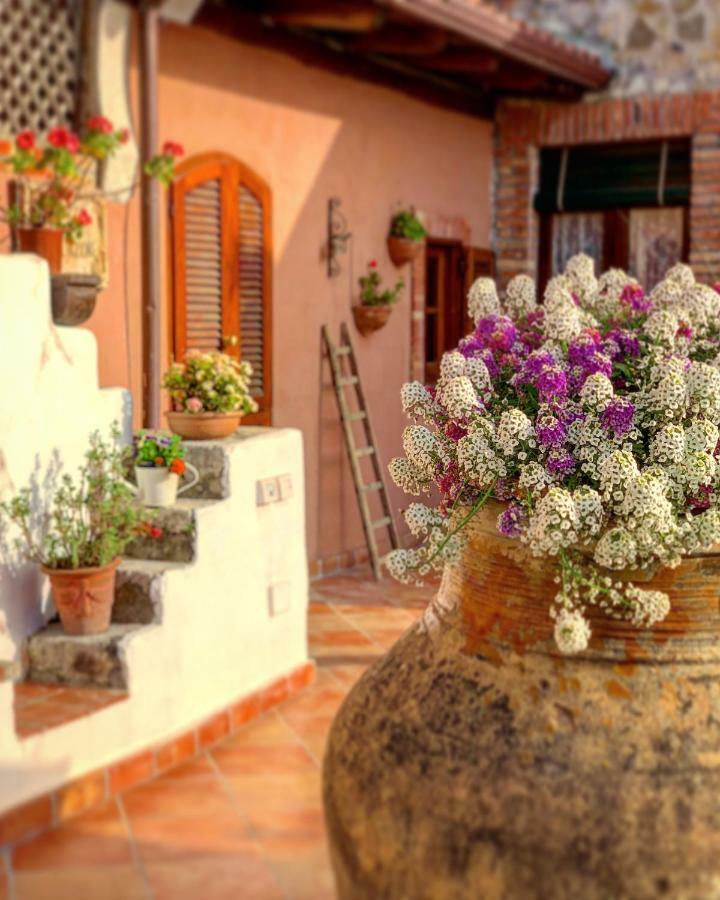 B&B Villa Vittoria Джардини Наксос Екстериор снимка
